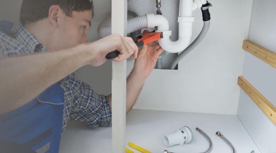 Local annual plumbing maintenance in Petersburg, IL